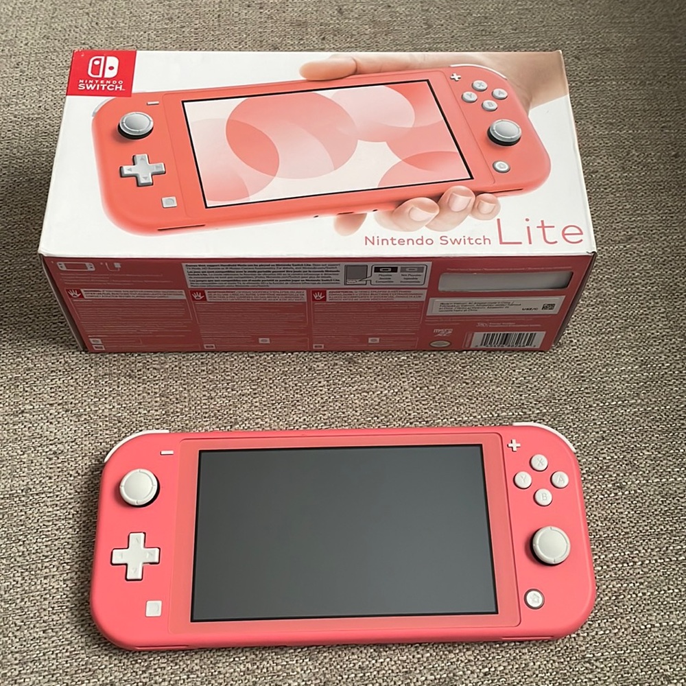 Nintendo switch lite coral